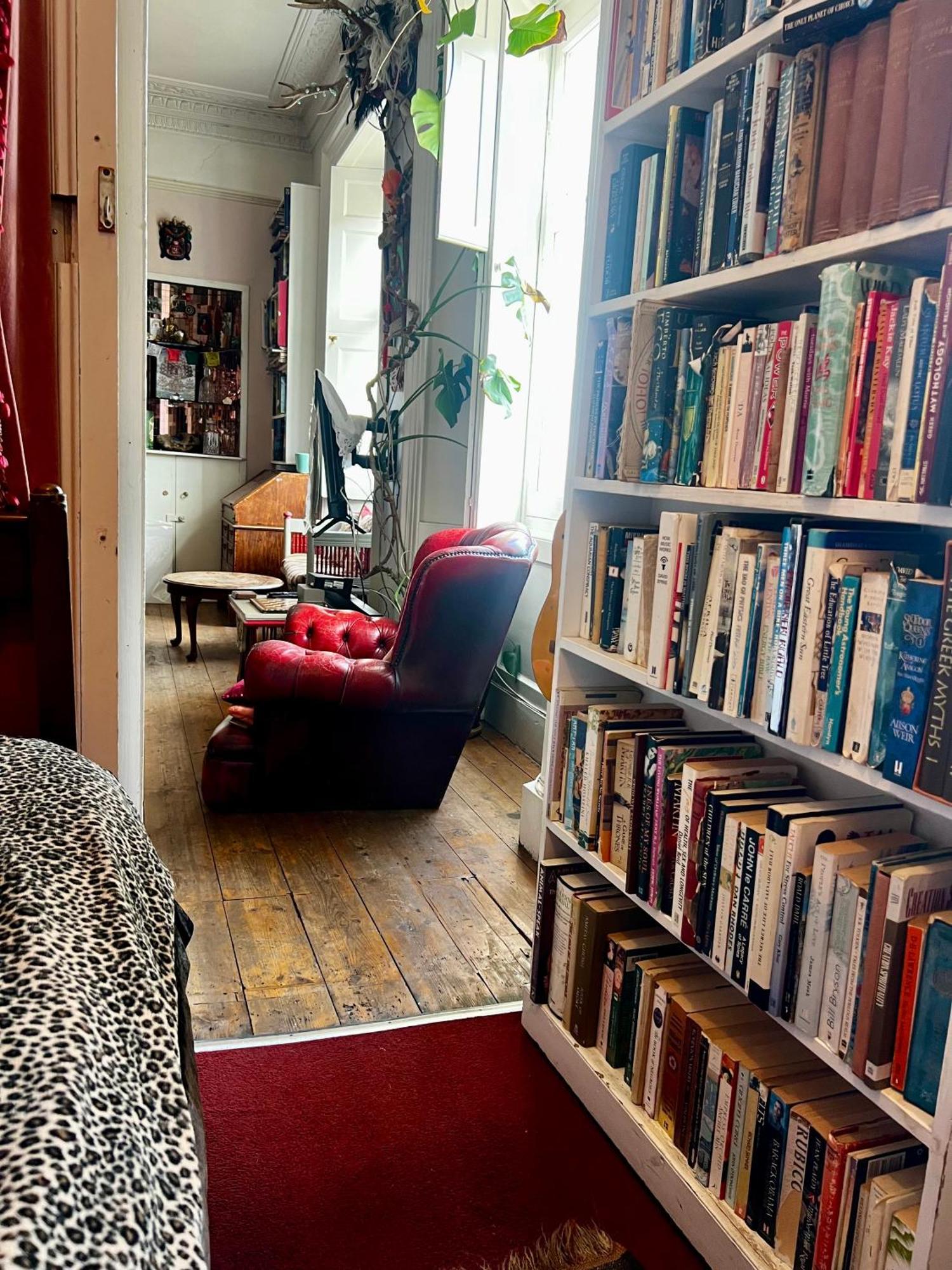 Central Apartment With Parking, Original Art And Antiques Edinburgh Dış mekan fotoğraf